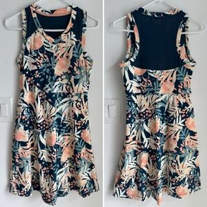 Title Nine Boss Dress - Madagascar Women’s size Small Tropical Athletic